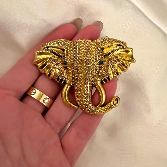 🧷🐘Vintage Elephant Brooch - Gold-Tone Metal With Crystals, Enamel - Picture 3 of 4